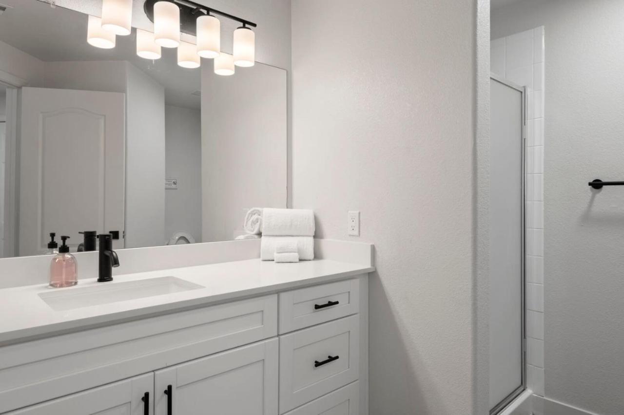Cozysuites Chandler 2Br With 2 Pools & Jacuzzi! Bagian luar foto